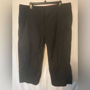 L.L. Bean rip stop capri active pants